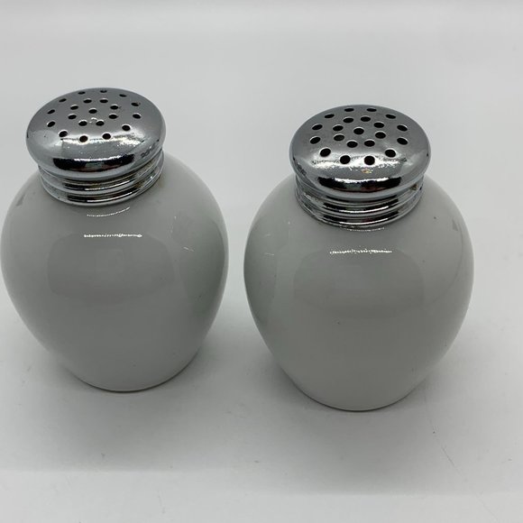 Porcelain Made in Germany Salt & Pepper - Picture 5 of 9